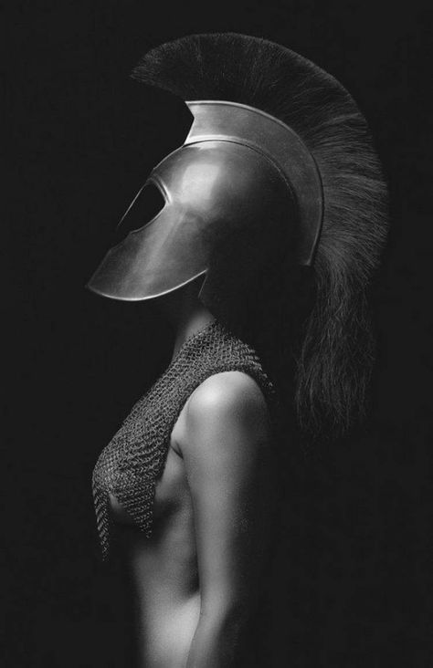 Spartan Women, Gladiator Tattoo, Posture Fix, Bad Posture, Foto Art, Black And White Photography, Female Art, Portrait Photography, Fantasy Art