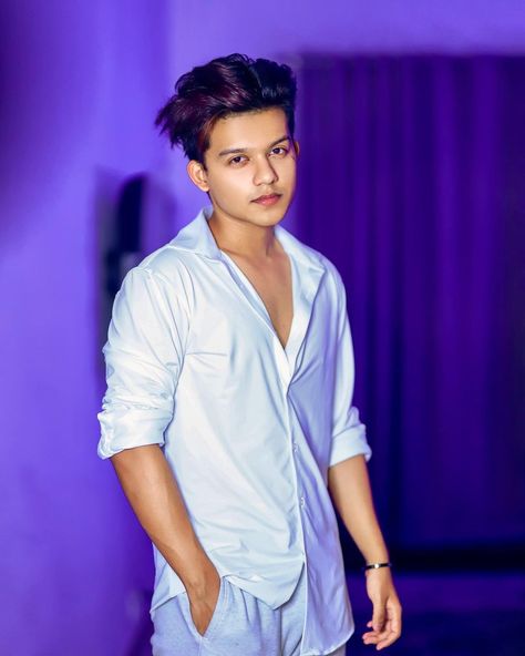 Riyaz Aly, Attitude Stylish Boys Pic, Dj Images Hd, Portrait Photo Editing, New Photo Style, Army Girlfriend Pictures, Cool Hairstyles For Men, Best Pose For Photoshoot, Stylish Photo Pose