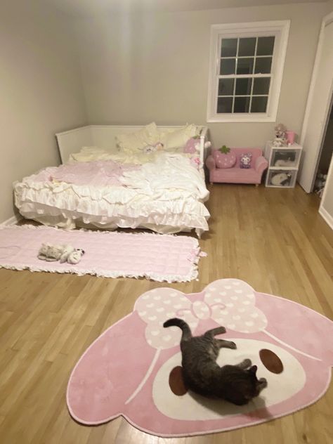 Rooms Decoration, Hello Kitty Rooms, Pink Room Decor, Cute Bedroom Ideas, Girly Room, Pretty Bedroom, Cute Bedroom Decor, Cute Room Ideas, Pretty Room