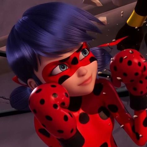 Ladybug E Catnoir, Catnoir And Ladybug, The Garden Of Words, Marinette Et Adrien, Ladybug Wallpaper, Miraculous Ladybug Oc, Miraculous Wallpaper, Marinette And Adrien, Marinette Dupain Cheng