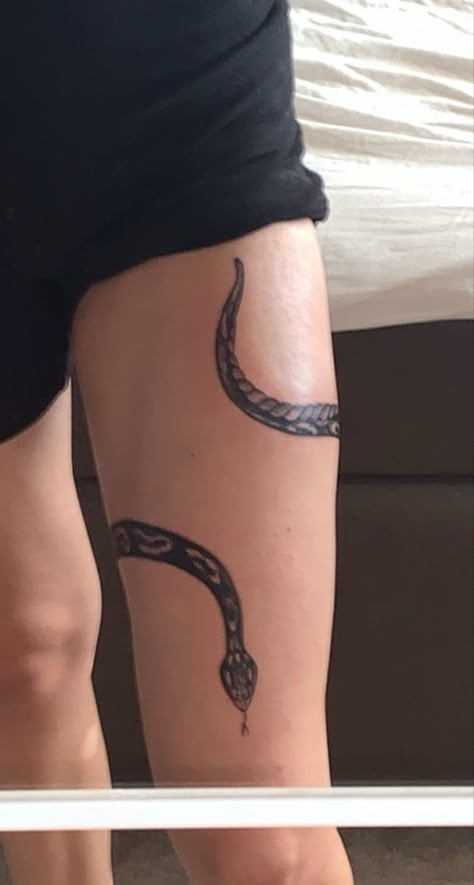 Snake Garter Tattoo, Snake Tattoo Around Thigh, Snake Around Thigh Tattoo, Snake On Thigh Tattoo, Knee Snake Tattoo, Thigh Ring Tattoo, Snake Tattoos Thighs, Snake Band Tattoo, Snake Wrapped Around Leg Tattoo