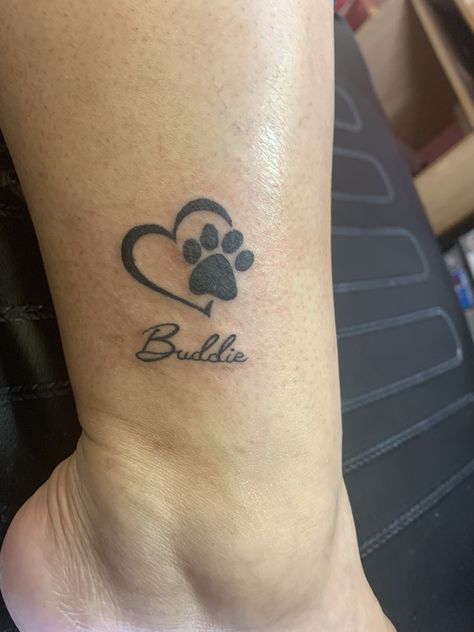 In Memory Of Dog Tattoo Ideas, Dog Remberance Tattoo, Tatoos To Remember Your Dog, Tattoos For Losing A Dog, Dog Loss Tatoos, Dog Passing Tattoo Ideas, Memory Of Dog Tattoo, Tattoos For Dead Dogs, Memory Dog Tattoos