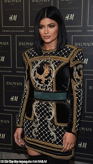 Balmain Dress Short, Kylie Jenner Balmain, Kendall Ve Kylie, Kylie Jenner Photos, Estilo Kylie Jenner, Kylie Jenner Look, Balmain Dress, Outfit Collage, Kendall And Kylie Jenner