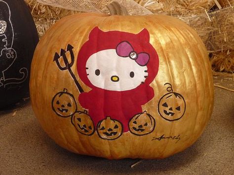 hello kitty pumpkin Sanrio Pumpkin Painting, Pumpkin Painting Ideas Hello Kitty, Hello Kitty Pumpkin Painting, Things To Paint On Pumpkins, Cute Painted Pumpkin Ideas, Halloween House Decor, Paint Pumpkins, Kitty Pumpkin, Painted Pumpkin Ideas