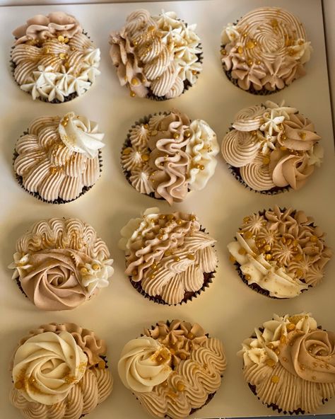 Shades of soft beiges and cream. Beige Cupcakes, Cake Inspo, Wedding Cupcakes, Mini Cupcakes, Shower Ideas, Beautiful Weddings, Baby Shower, Shades, Baking