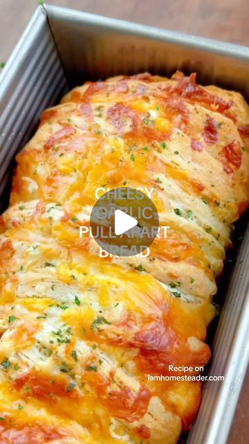 Amanda Rettke on Instagram: "Click the link in my profile for the recipe! #iamhomesteader #homesteadrecipes #cheesygarlicbread #pullapartbread" Breads For Dinner, Jalapeno Popper Pull Apart Bread, Homemade Pull Apart Bread Recipes, Pull Apart Bread Recipes Easy, Pillsbury Biscuit Garlic Bread, Pull Apart Garlic Bread Biscuits, Garlic Bread With Biscuit Dough, Pillsbury French Bread Recipes, Biscuit Breakfast Recipes