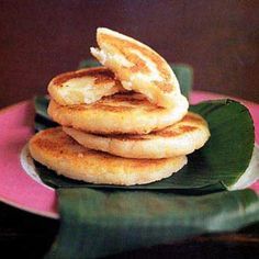 Fried Masa Cakes with Cheese (Arepas de Queso) Cheese Arepas, Masa Cakes, Masa Recipes, Arepas Recipe, Red Birthday Cakes, Queso Recipe, Colombian Food, Flour Recipes, Latin Food