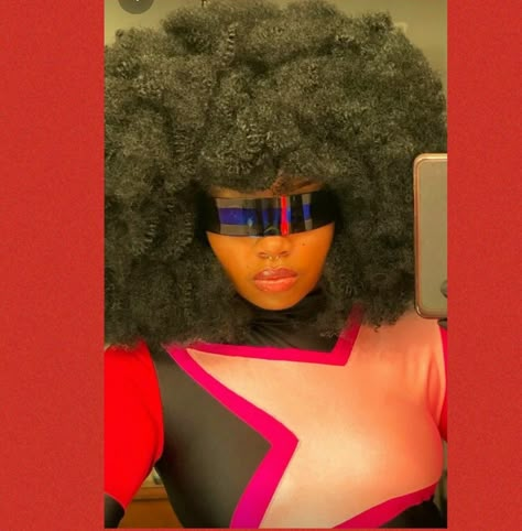 Garnet Cosplay, Loc Colors, Poc Characters, Black Cosplayers, Steven Universe Cosplay, Black Cosplay, Hot Halloween Outfits, Plus Size Halloween Costume, Girl Cosplay