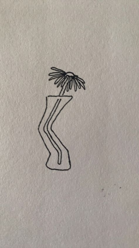 Wonky Tattoo Ideas, Arty Small Tattoo, Plantasia Tattoo, Funky Fine Line Tattoo, Abstract Line Work Tattoo, Funky Small Tattoos, Quirky Tattoo Ideas, Squiggly Tattoo, Squiggle Tattoo