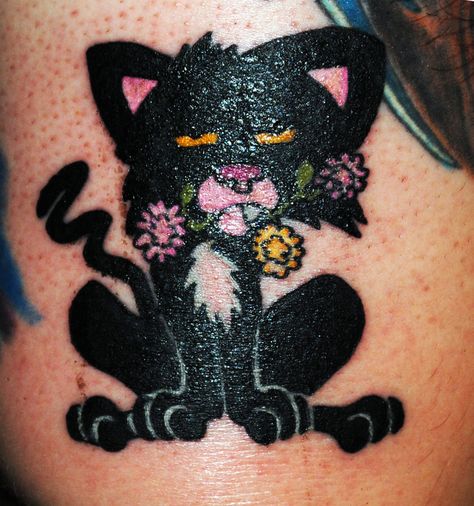 too effin cute. Bad Kitty as a tatt... Bad Kitty Book, Tattoo Off, Kitty Tattoo, Hippie Tattoo, Bad Cat, Bad Kitty, Epic Tattoo, Creepy Tattoos, Fairy Tattoo