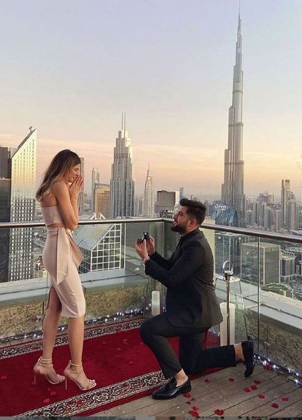 Rich Couple, Proposal Pictures, Best Proposals, Luxury Couple, Romantic Proposal, Wedding Proposals, Perfect Relationship, Luxury Lifestyle Dreams, Proposal Engagement