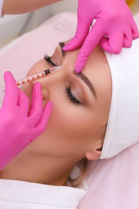 As a general rule, before going for any aesthetic procedure, you must know the facts and considerations about the cosmetic procedure you want. When it comes to botox and dermal fillers then it is become essential to clear a few misunderstandings #botox #dermalfiller #skincare #glowingskin #skintightening #aestheticprocedure #cosmeticprocedure Botox Vision Board, Aesthetic Botox Pictures, Botox Images, Botox Branding, Botox Video, Injector Photoshoot, Armonizacion Facial, Nurse Injector Aesthetic, Fillers Aesthetic