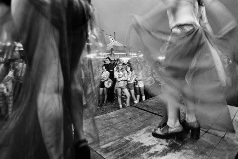 Carnival Strippers. USA. Woodstock, Vermont. 1973. Teen Dream. Susan Meiselas. Magnum Photos. Susan Meiselas, Ahs Freakshow, Iconic Photographs, Woodstock Vermont, Dangerous Minds, Juxtapoz Magazine, Photo Report, Photographer Portfolio, Street Life