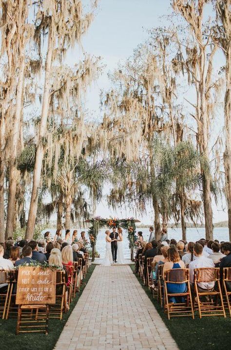 Outdoor Florida Wedding, West Palm Beach Wedding Venues, Aulani Wedding, Florida Wedding Venues Beach, Trees Photo, Orlando Wedding Venues, Winter Wedding Hair, Intimate Wedding Venues, Aqua Wedding