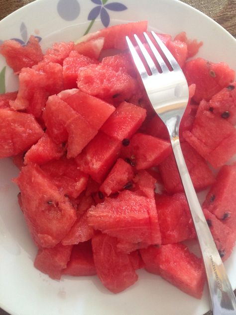 Watermelon Snap, Watermelon Pics, Watermelon Juice Recipe, Watermelon Dessert, Delicious Food Image, How To Grow Watermelon, Watermelon Feta Salad, Watermelon And Feta, Azad Kashmir