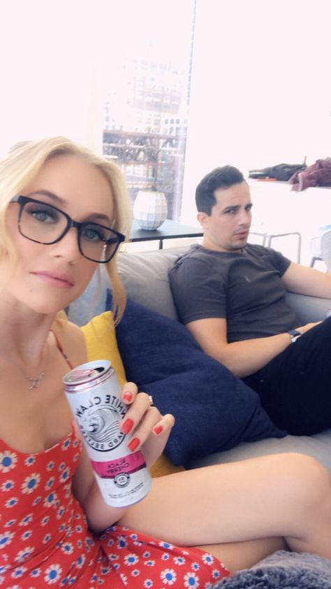 Kat Timpf Kat Timpf, White Claw, Instagram Ladies, Find You, Black Cherry, 8x10 Photo, Fox News, A Man, Fox