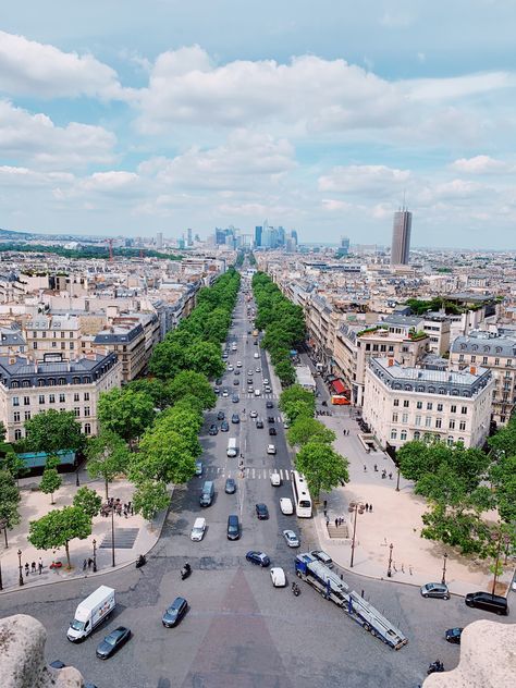 Les Champs-elysées Paris Skyline, Paris, Travel