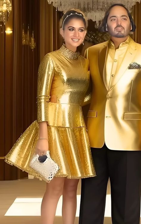 Photos From History, Anant Ambani And Radhika Merchant, Golden Outfit, Radhika Merchant, Anant Ambani, Cocktail Dress Holiday, New Photos Hd, Light Blonde Hair, Bollywood Couples