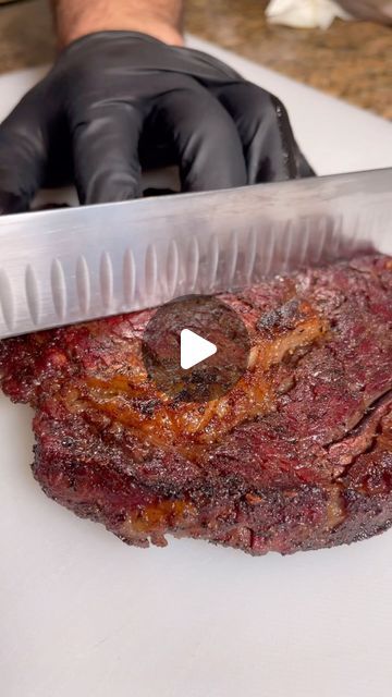 Beatdown BBQ on Instagram: "This the BEST Method for cooking a STEAK and doesn’t require any special equipment! 🥩 Try it out and let me know how you like it? 😊  . . #steak #meat #carnivore #bbq #ribeye #carne #easyrecipes" Recteq Recipes, Steak Dishes, Cooking The Perfect Steak, Meat Steak, Steak Dinner, Beef Recipes Easy, Beef Dinner, Pork Dishes, How To Cook Steak