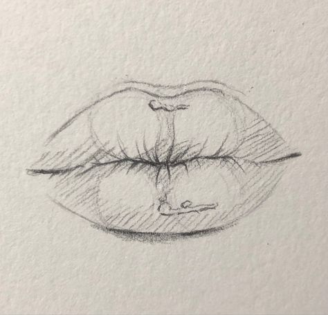 Tongue Sketch Pencil Drawings, Lips From The Side Drawing, Facial Features Sketch, Lips Tutorial Drawing Sketches, Realistic Lips Tutorial, Cute Mouth Drawing, Big Lips Drawing, Female Lips Drawing, Sketches Of Lips