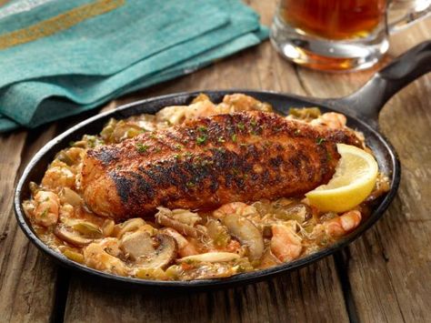 Get Blackened Catfish with Pontchartrain Sauce Recipe from Cooking Channel Ponchartrain Sauce, Pontchartrain Sauce Recipe, Pontchartrain Sauce, Cajun Fish Recipes, Creole Dishes, Catfish Fillets, Pappadeaux Seafood, Blackened Catfish, Louisiana Food