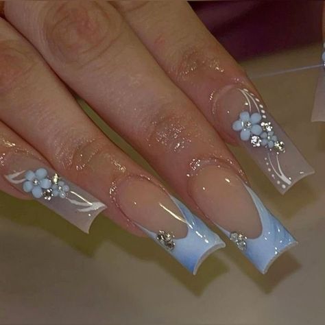 Nails Acrylic Flower, Baby Blue Acrylic Nails, Sweet 16 Nails, Light Blue Nail Designs, Fall Nails Acrylic, Blue Christmas Nails, Quince Nails, Quinceanera Nails, Nails Summer Nails