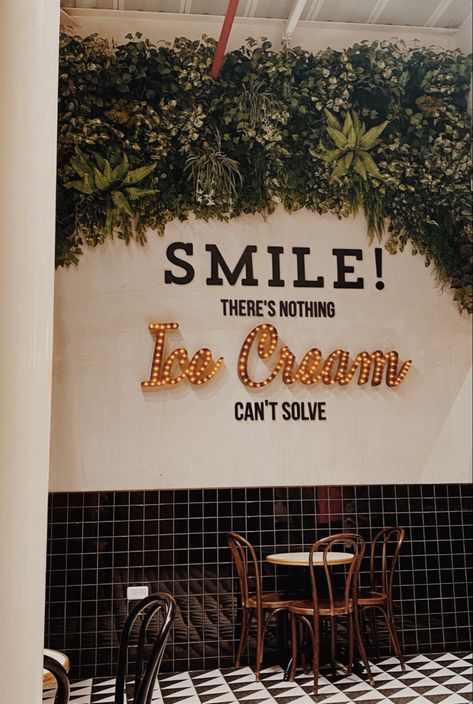 Ice Cream Shop Theme, Ice Cream Shop Ideas Decor, Ice Cream Shop Design Store Fronts, Ice Cream Shop Signage, Ice Cream Shop Aesthetic Exterior, Industrial Ice Cream Shop, Ice Cream Shop Exterior Store Fronts, Old Fashion Ice Cream Parlor, Ice Cream Shop Selfie Wall