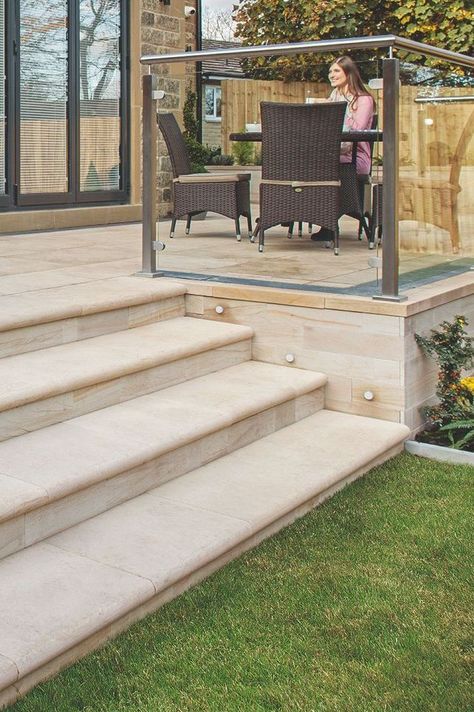 Patio Sandstone, Bullnose Steps, Sandstone Steps, Steps Garden, Front Garden Ideas, Extension Veranda, Luxury Garden Design, Step Ideas, Raised Patio