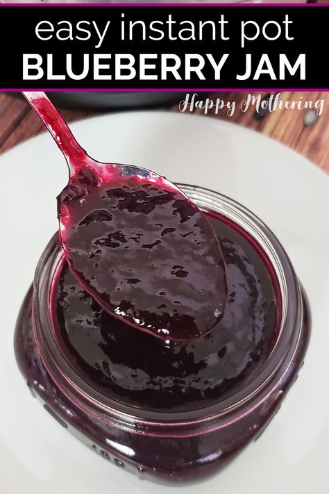 Blueberry Jam Recipe Easy, Homemade Blueberry Jam, Blueberry Jelly, Blueberry Jam Recipe, Easy Pressure Cooker Recipes, Jam Recipes Homemade, Blueberry Juice, 5 Ingredient Recipes, Best Instant Pot Recipe