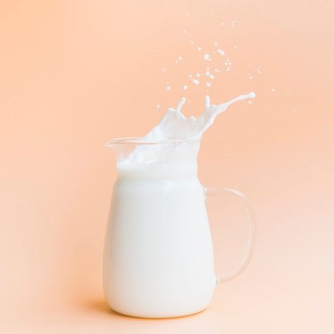 Glass jar full of milk | Free Photo #Freepik #freephoto #splash #milk #white #glass Drinks For Dehydration, Homemade Protein Powder, Cucumber Lemon Water, Cake Pizza, Milk The Cow, Best Drinks, Health Facts Food, Milk Jar, Pizza Sandwich