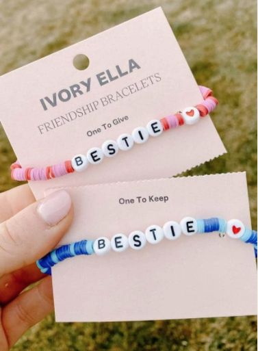 Braided Bracelet Diy, Cute Friendship Bracelets, Homemade Bracelets, Bff Bracelets, Best Friend Bracelets, Friendship Bracelets With Beads, Ivory Ella, Bracelet Craft Diy, Friend Jewelry