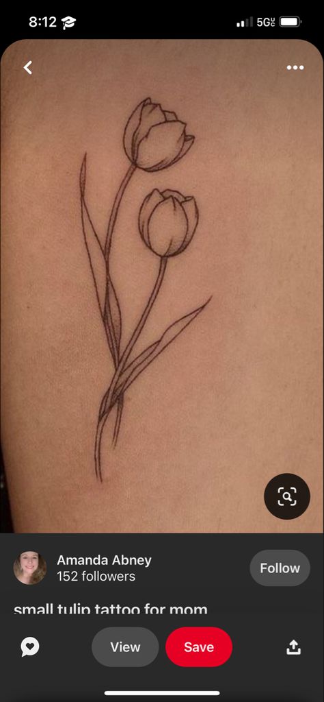 Tulip Collar Bone Tattoo, Tulip Shoulder Tattoo, Tulip Hip Tattoo, Tulip Spine Tattoo, Amsterdam Tattoo Ideas, Tulip Tattoo Design, Wheat Tattoo, Fandom Tattoos, Square Tattoo