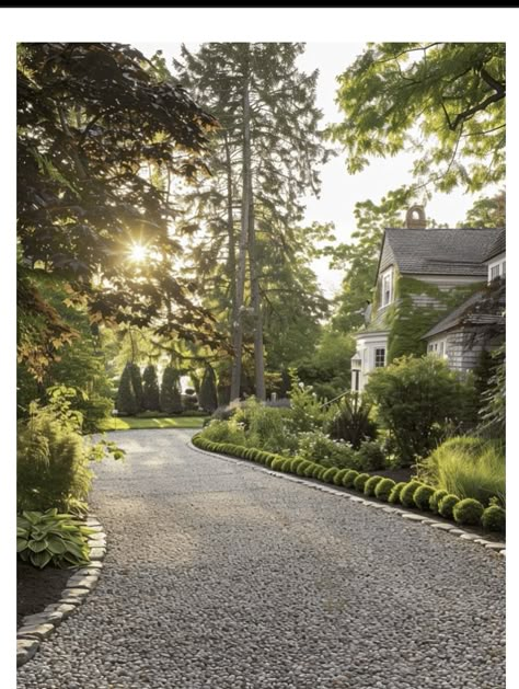 Driveway Sidewalk Ideas, Cobblestone And Gravel Driveway, Pea Gravel Driveway, Gravel Driveway Ideas, Gravel Driveway Edging, Pebble Driveway, Gravel Driveway Landscaping, Front Yard Flower Bed Ideas, Yard Flower Bed Ideas