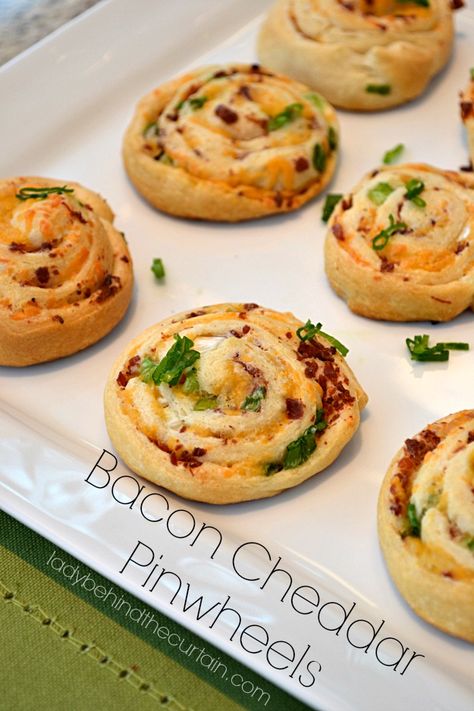 My Trip to Pillsbury - Lady Behind The Curtain #PillsburyHolidayBloggers Easy To Make Appetizers, Pinwheel Recipes, Snack Attack, Bacon Cheddar, Idee Pasto Sano, Bacon Recipes, Party Food Appetizers, Naan, Appetizer Snacks