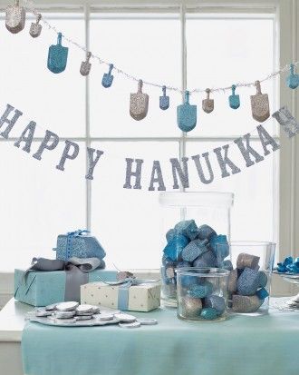 Martha Stewart Chanukah decor Hanukkah Party Ideas, Dreidel Craft, Hannukah Party, Martha Stewart Holiday, Hanukkah Ideas, Diy Hanukkah, Hanukkah Party, Hanukkah Crafts, Chanukah Party