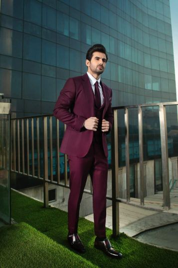 Modernizing the Art of Bespoke Tailoring Wine Color Suit, Maroon Suit, Suits Usa, Bespoke Suits, Men's Business Outfits, Classic Tuxedo, Custom Made Suits, Bespoke Suit, Slim Fit Suits