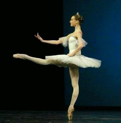 Olga Smirnova, Ballet Stuff, Dance Is Life, Ballet Pictures, White Tutu, Bolshoi Ballet, Ballet Beauty, Beautiful Dance, World Of Dance