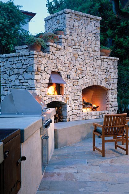 Outdoor Brick Oven, Brick Built Bbq, Backyard Bbq Pit, Cozy Patios, Brick Pizza Oven Outdoor, Pizza Oven Outdoor Diy, Brick Oven Outdoor, Brick Ovens, Outdoor Improvements