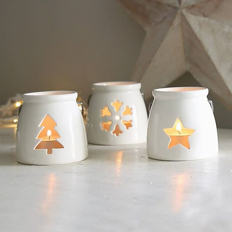 Christmas Tea Light Holder, Clay Candle Holders, Ceramic Christmas Decorations, Clay Candle, Canal House, Clay Diy Projects, Christmas Clay, Keramik Design, Ceramic Candle Holders