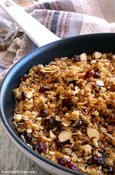 Fire up a warm, rustic breakfast in just 10 minutes. This skillet oatmeal and einkorn wheat berry breakfast will fill you up until lunch! Skillet Oatmeal, Wheat Berries Breakfast, Wheat Berry Recipes, Rustic Breakfast, Farmhouse Recipes, Recipe Categories, Einkorn Recipes, Wheat Berry, Einkorn Flour