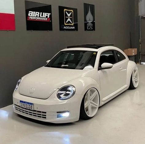 Custom Vw Bug, Vw Racing, Custom Wheels Cars, Beetle Vw, Vw Beetle Convertible, Suzuki Swift Sport, Volkswagen Beetle Convertible, Vw New Beetle, Volkswagen New Beetle