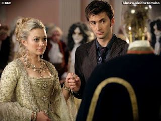 David Tennant and (his ex girlfriend) Sophia Myles aka The Doctor and Madame Pompadour Agnes Sorel, Sophia Myles, Doctor Who Episodes, Martha Jones, Steven Moffat, Mark Gatiss, David Tennant Doctor Who, Donna Noble, Christopher Eccleston