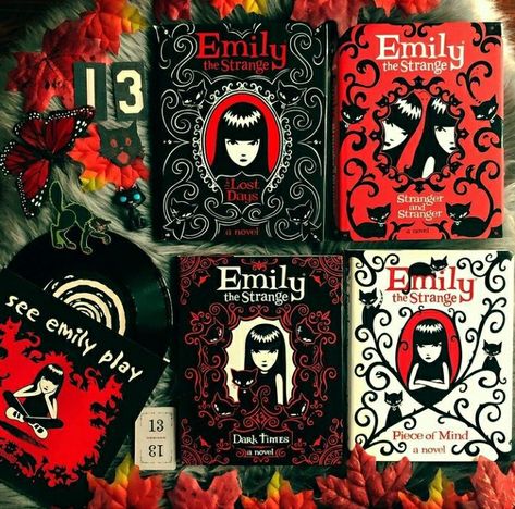 Emily The Strange Book, Horror Book Cover Illustration, Carmilla Illustration, Goth Books, Book Design Ideas, The Stranger Book, Books Horror, Book Rebinding, Gothic Academia