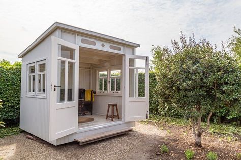 She Shed Exterior Ideas, Shed Into Tiny House, She Shed Exterior, Shed Exterior, Shed Exterior Ideas, She Shed Decorating Ideas, She Shed Ideas, Diy She Shed, Shed Decor