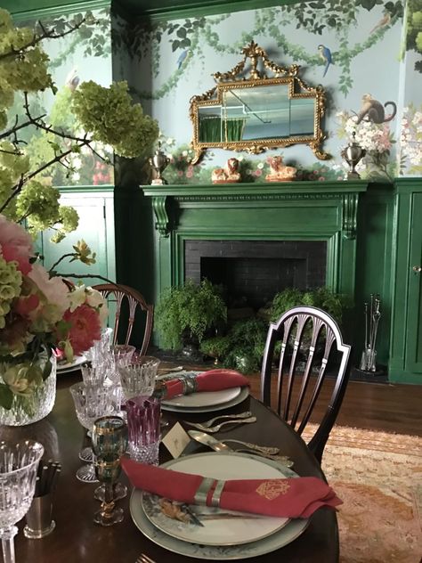 ken-fulk-kips-bay-decorator-show-house-2017-habituallychic-023 Green Mantle, Mix And Match Dining Room, Magical Menagerie, Ken Fulk, De Gournay Wallpaper, Botanical Interior, Show House, Place Making, How To Mix