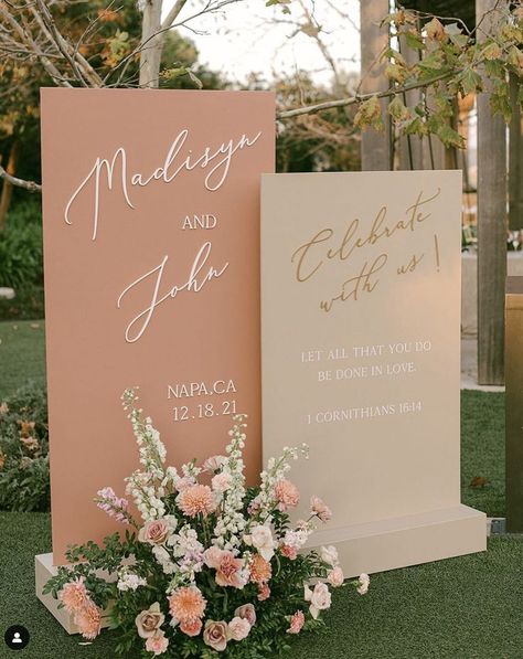 Peach Table Decor, Peach Wedding Ideas, Villa Lena, Peach Wedding Theme, Signs For Wedding, Signs Wedding, Wedding Entrance, Spring Weddings, Wedding Vision