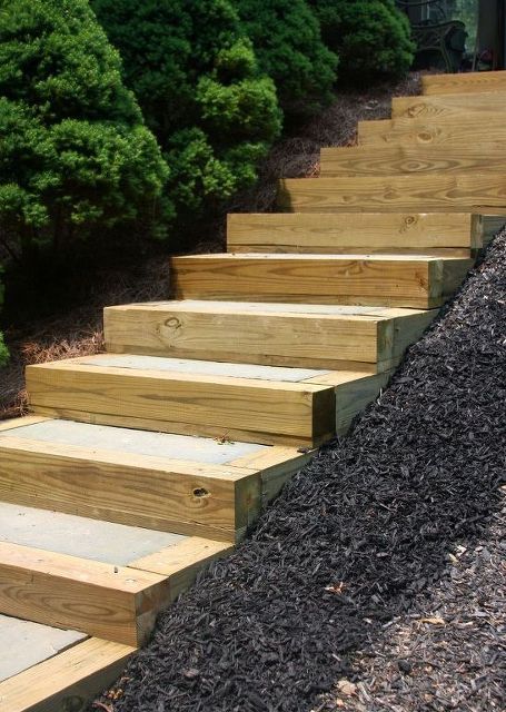 diy outdoor staircase, decks, outdoor living, patio, stairs Patio Stairs, Landscape Stairs, Landscape Steps, Sloped Backyard, Garden Stairs, Outdoor Steps, Wooden Steps, Meteor Garden 2018, Garden Steps