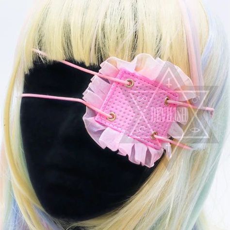 Cool Eye Patches, Eye Patch Aesthetic, Cute Eye Patch, Eye Patch Design, Menhera Kei, Pastel Goth Outfits, Pastel Accessories, Pastel Punk, Harajuku Outfits