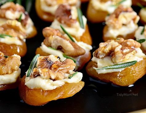 Cheese Canapes, Dried Apricot, Nibbles For Party, Canapes Recipes, Elegant Appetizers, January 1st, Party Finger Foods, Party Appetizers, Snacks Für Party