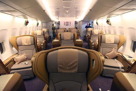 10 Ways to Get Upgraded on a Flight Eight Passengers, Luxury Jets, Business Class Seats, Flight Schedule, Aircraft Interiors, Southwest Airlines, Flight Crew, Delta Airlines, Business Class